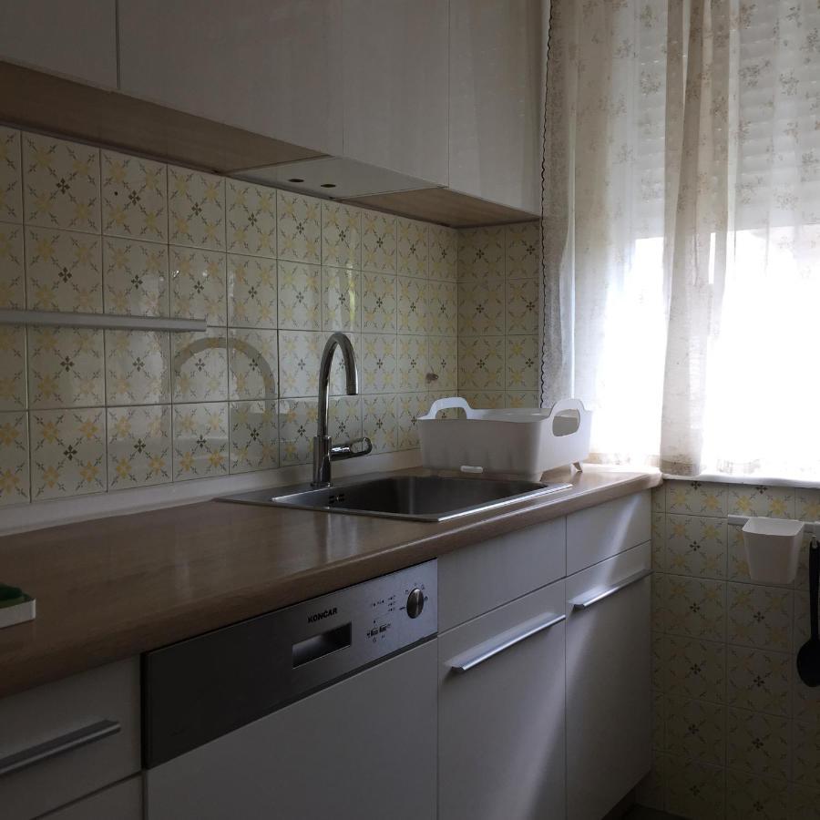 Domic ,Two Bedrooms Whit Large Terrace Njivice Buitenkant foto